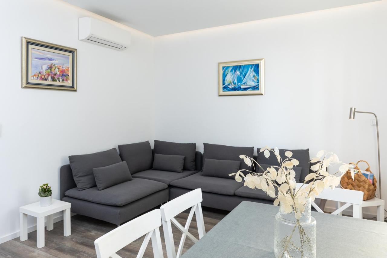 D Place Dubrovnik Bagian luar foto
